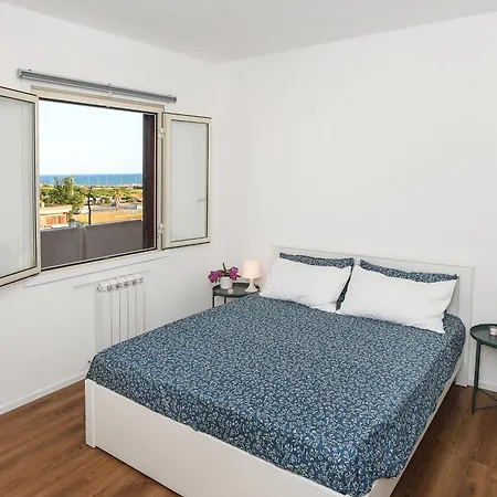 Apartment Blu - La Casa Sul Mare Lido di Ostia